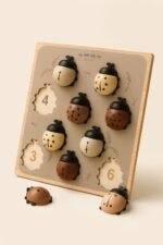 Mrs.ERTHA medinis dėlionės žaidimas „Boružėlės – Skaičiuok ir pažink“ - Image 2